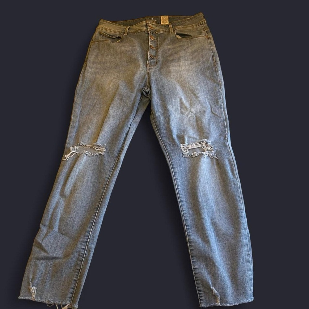Time and tru high rise ripped skinny jeans size 14